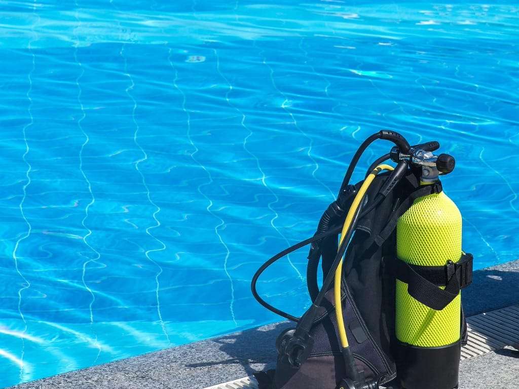Cracked Pool Shell Repair by Austin Pro Leak Austin Texas